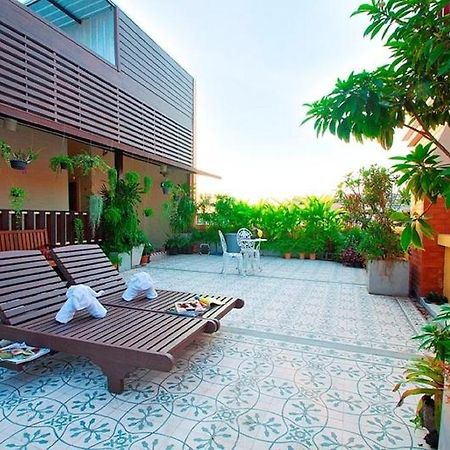 Sakul House Hostel Bangkok Exterior photo